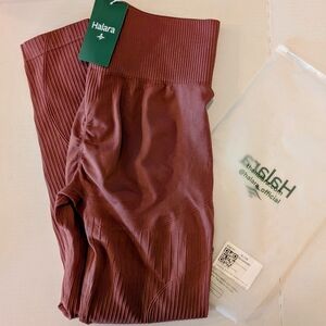 Halara Ribbed Leggings in Mocha Brown
